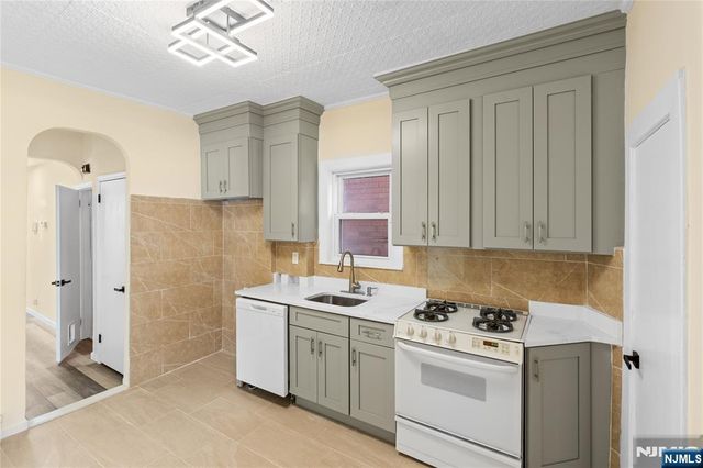 244 Lincoln Avenue, Cliffside Park, NJ 07010