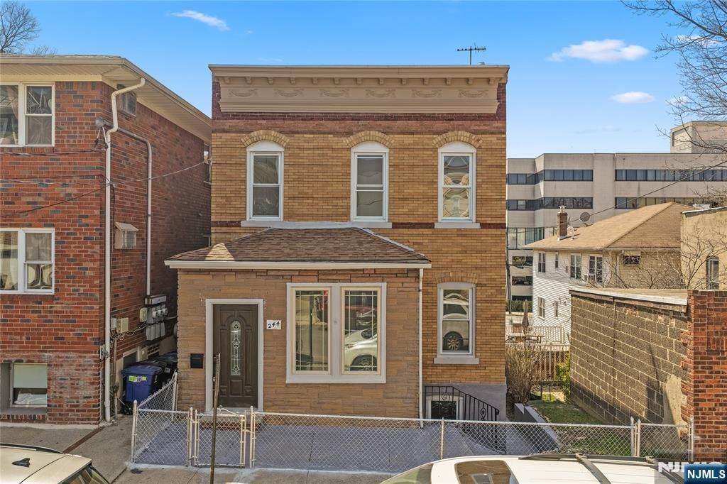 244 Lincoln Avenue, Cliffside Park, NJ 07010
