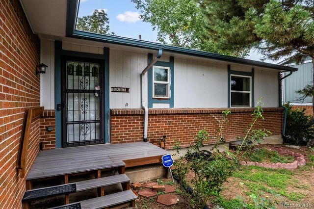 1807 S Fairplay Street, Aurora, CO 80012