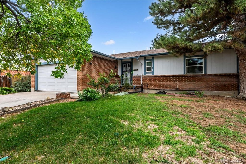 1807 S Fairplay Street, Aurora, CO 80012