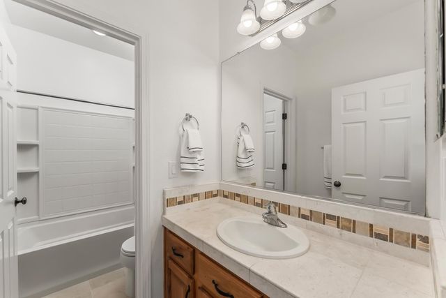 1260 Earlham Ln, Lincoln, CA 95648