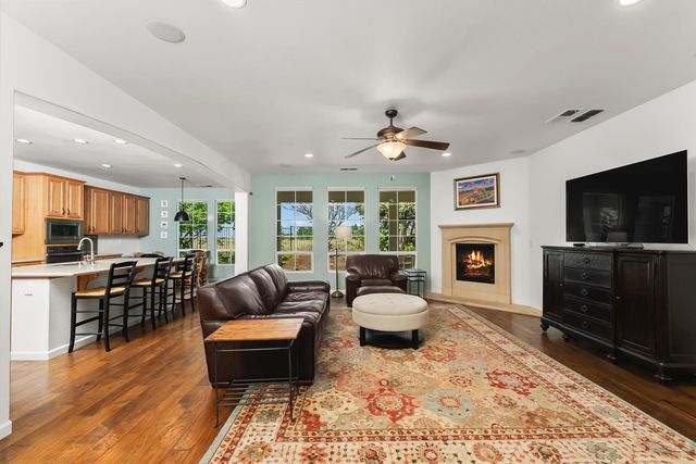 1260 Earlham Ln, Lincoln, CA 95648