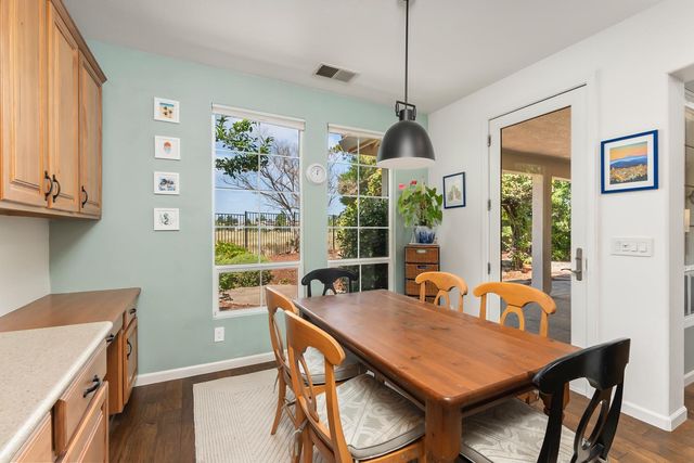 1260 Earlham Ln, Lincoln, CA 95648