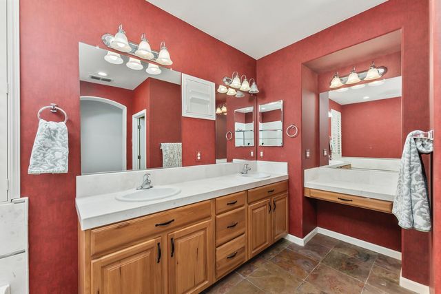 1260 Earlham Ln, Lincoln, CA 95648