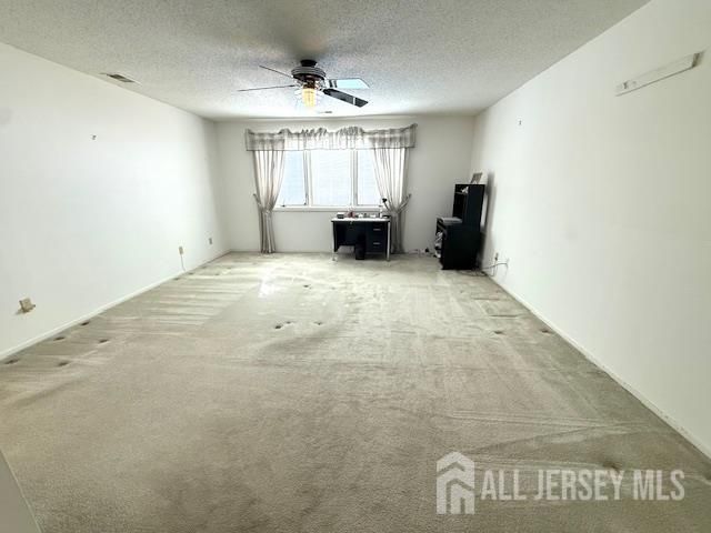 401 Sayre Drive, Plainsboro, NJ 08540