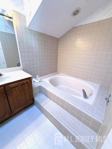 401 Sayre Drive, Plainsboro, NJ 08540