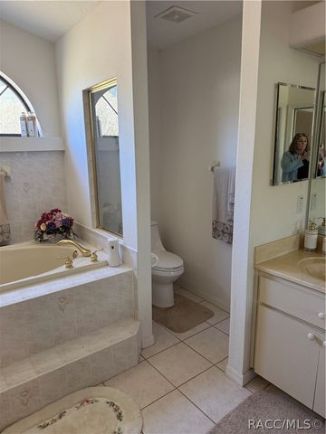 4710 W Mustang Boulevard, Beverly Hills, FL 34465