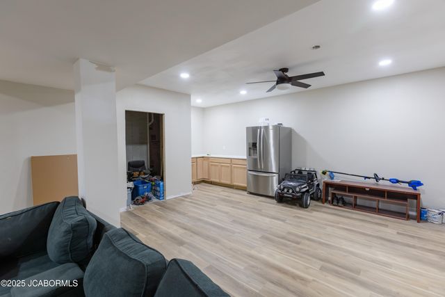 1512 CHESTNUT STREET, Jefferson City, MO 65101