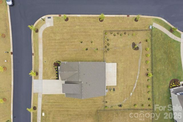 234 Hamptons Cove Road, Troutman, NC 28166