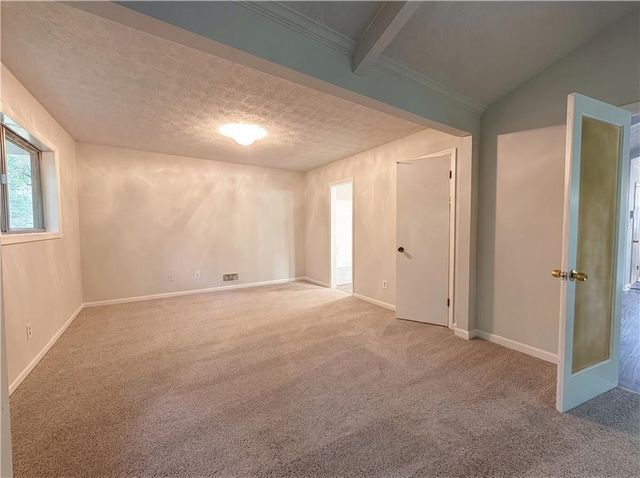 3630 Creekview Circle, College Park, GA 30349