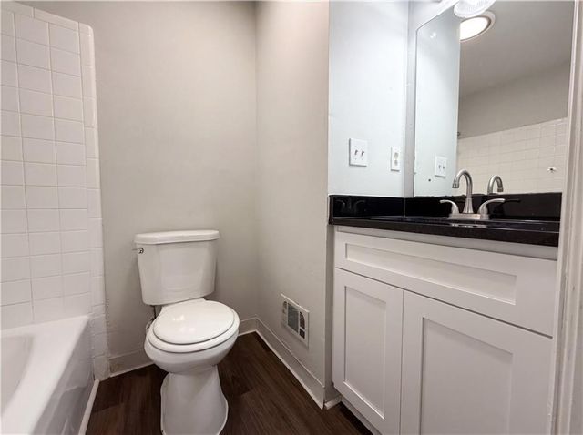 3630 Creekview Circle, College Park, GA 30349