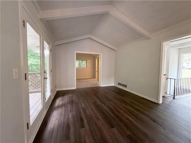 3630 Creekview Circle, College Park, GA 30349