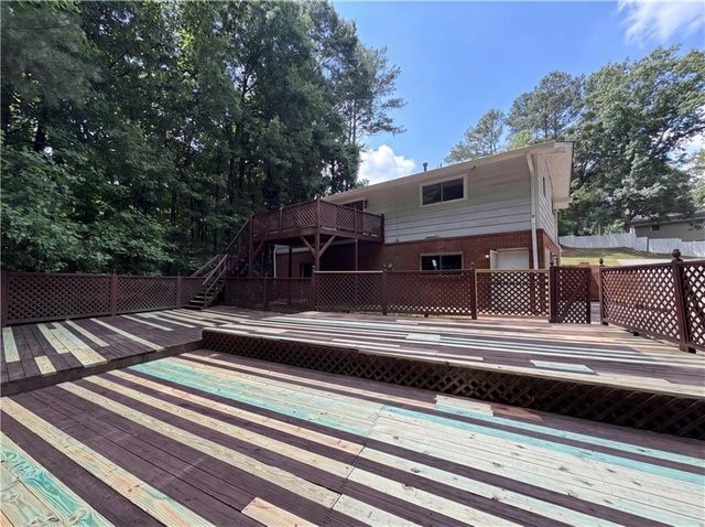3630 Creekview Circle, College Park, GA 30349