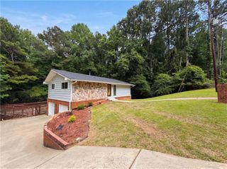 3630 Creekview Circle, College Park, GA 30349