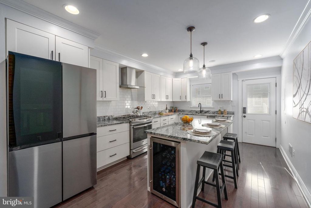 934 S CLINTON ST, Baltimore, MD 21224