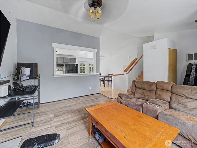 307 Berninger Street, Enumclaw, WA 98022