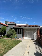 1919 W 82nd Street, Los Angeles, CA 90047