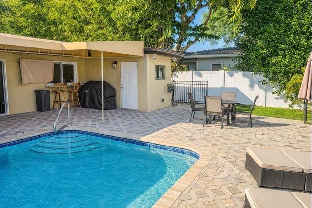 730 SE 3rd Terrace, Pompano Beach, FL 33060