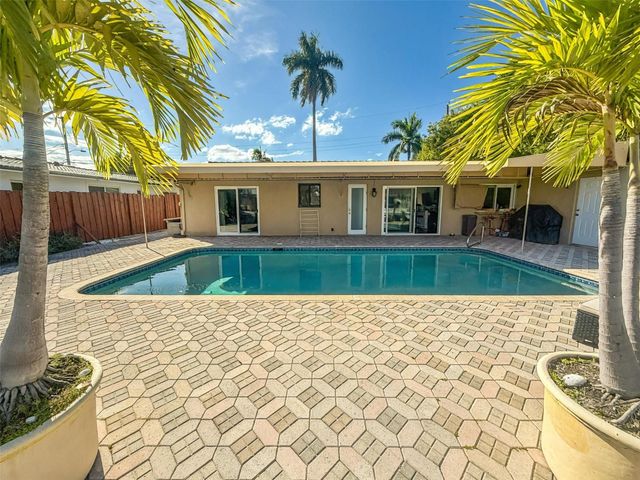 730 SE 3rd Terrace, Pompano Beach, FL 33060