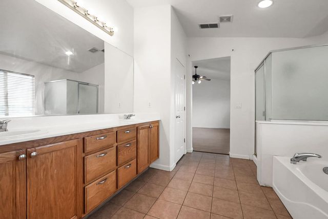 2465 Squall Way, Stockton, CA 95206