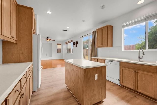 2465 Squall Way, Stockton, CA 95206