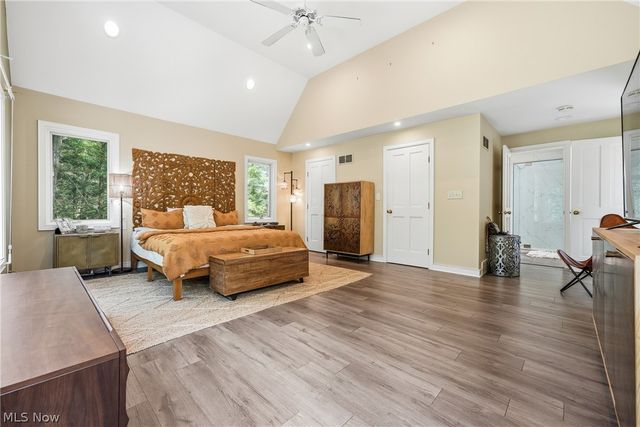 5700 Clingan Road, Struthers, OH 44471