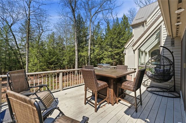 5700 Clingan Road, Struthers, OH 44471