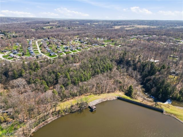 5700 Clingan Road, Struthers, OH 44471