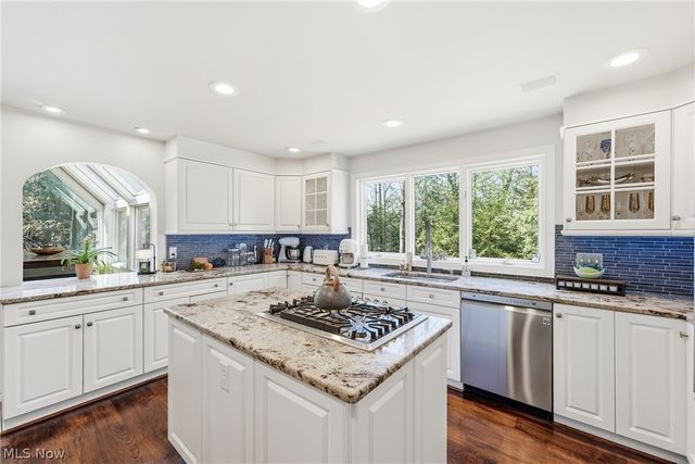 5700 Clingan Road, Struthers, OH 44471