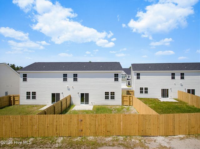 217 Sandpiper Place, Holly Ridge, NC 28445