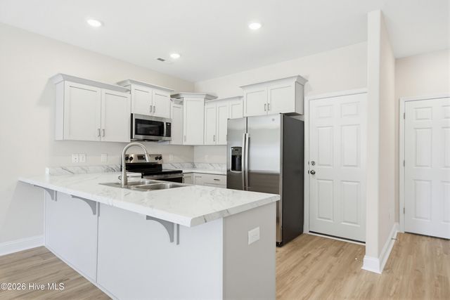 217 Sandpiper Place, Holly Ridge, NC 28445