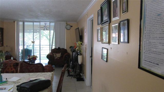 3001 NW 48th Avenue 237, Lauderdale Lakes, FL 33313