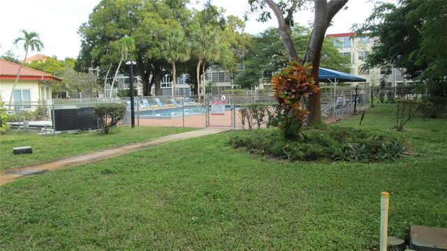 3001 NW 48th Avenue 237, Lauderdale Lakes, FL 33313