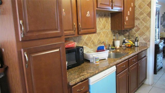 3001 NW 48th Avenue 237, Lauderdale Lakes, FL 33313