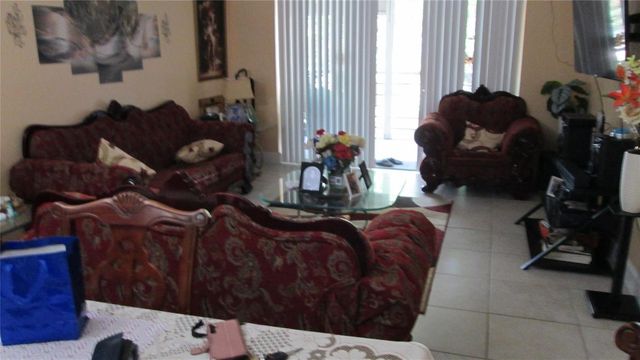 3001 NW 48th Avenue 237, Lauderdale Lakes, FL 33313