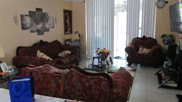 3001 NW 48th Avenue 237, Lauderdale Lakes, FL 33313