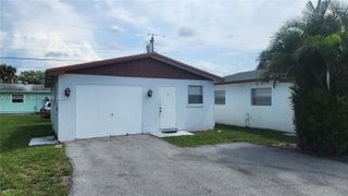 8690 Sunset Dr 3, Palm Beach Gardens, FL 33410