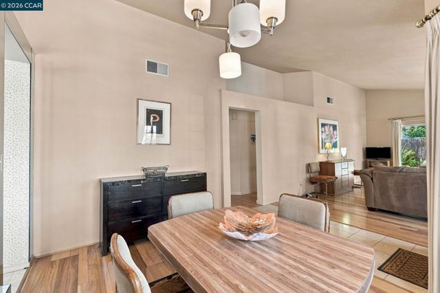 330 Aguilar Pl, Pittsburg, CA 94565