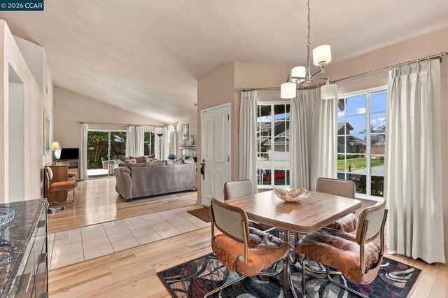 330 Aguilar Pl, Pittsburg, CA 94565