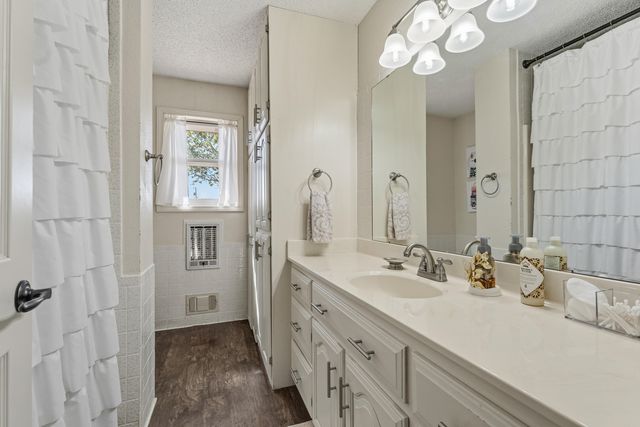 507 Mesa Drive, Plainview, TX 79072