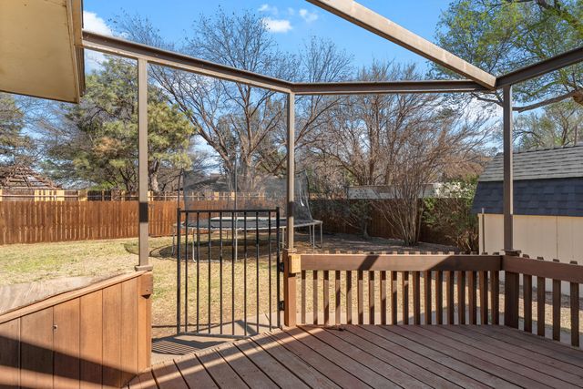 507 Mesa Drive, Plainview, TX 79072