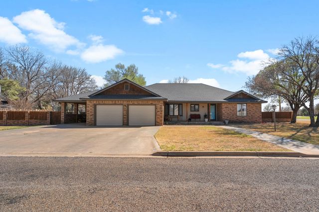 507 Mesa Drive, Plainview, TX 79072