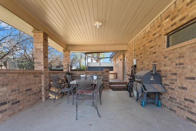 507 Mesa Drive, Plainview, TX 79072