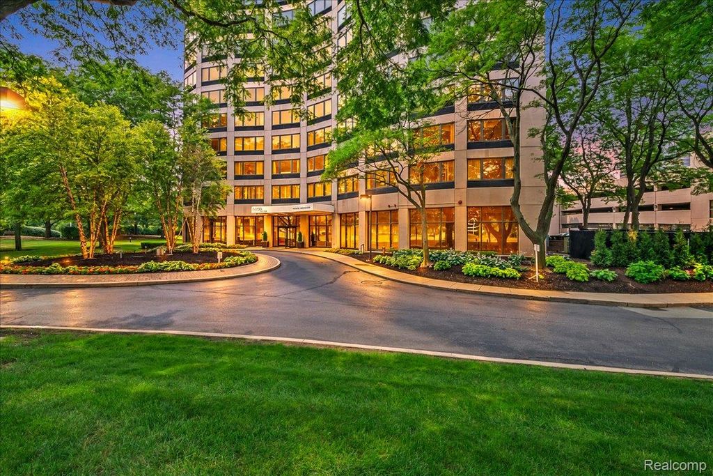 5000 Town Center 2606, Southfield, MI 48075