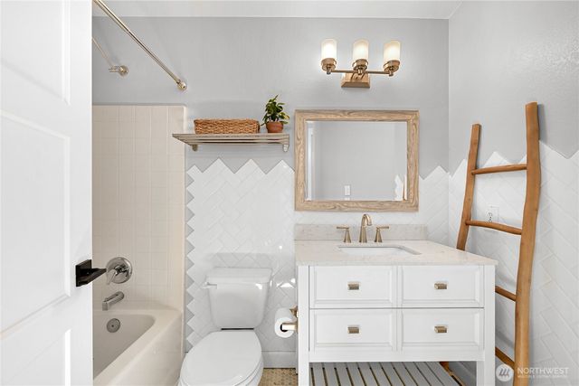 3618 Westhills Place, Bellingham, WA 98226