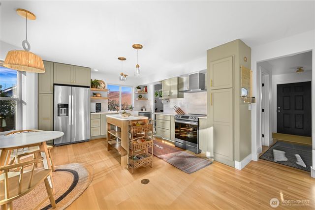 3618 Westhills Place, Bellingham, WA 98226