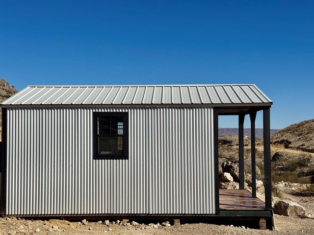 10 Kangaroo Mouse Rd, Terlingua, TX 79852