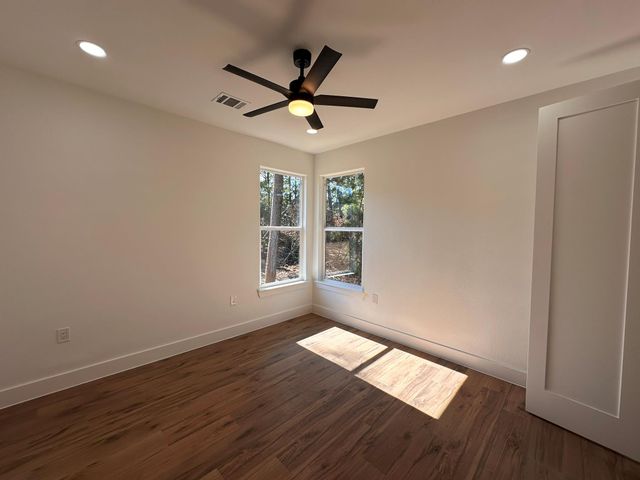 113 Kahuku CT, Bastrop, TX 78602