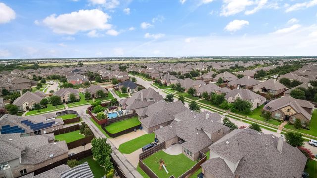 7813 Fallbrook Drive, Sachse, TX 75048