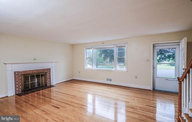 419 VAN FOSSEN ST, Winchester, VA 22601